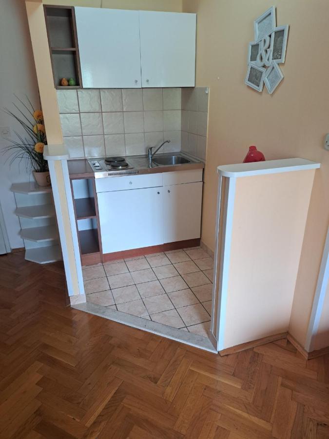 Guesthouse Villa Stanovic Vlaho تْسافتات الغرفة الصورة